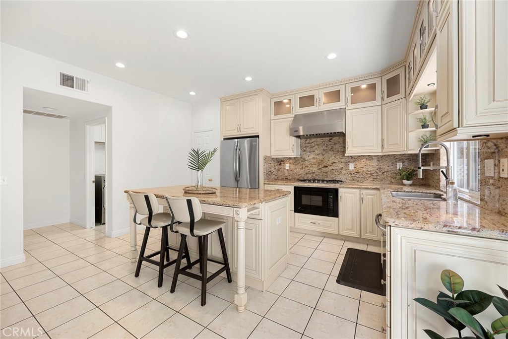 Stoneybrook (STNY) - Residential Lease