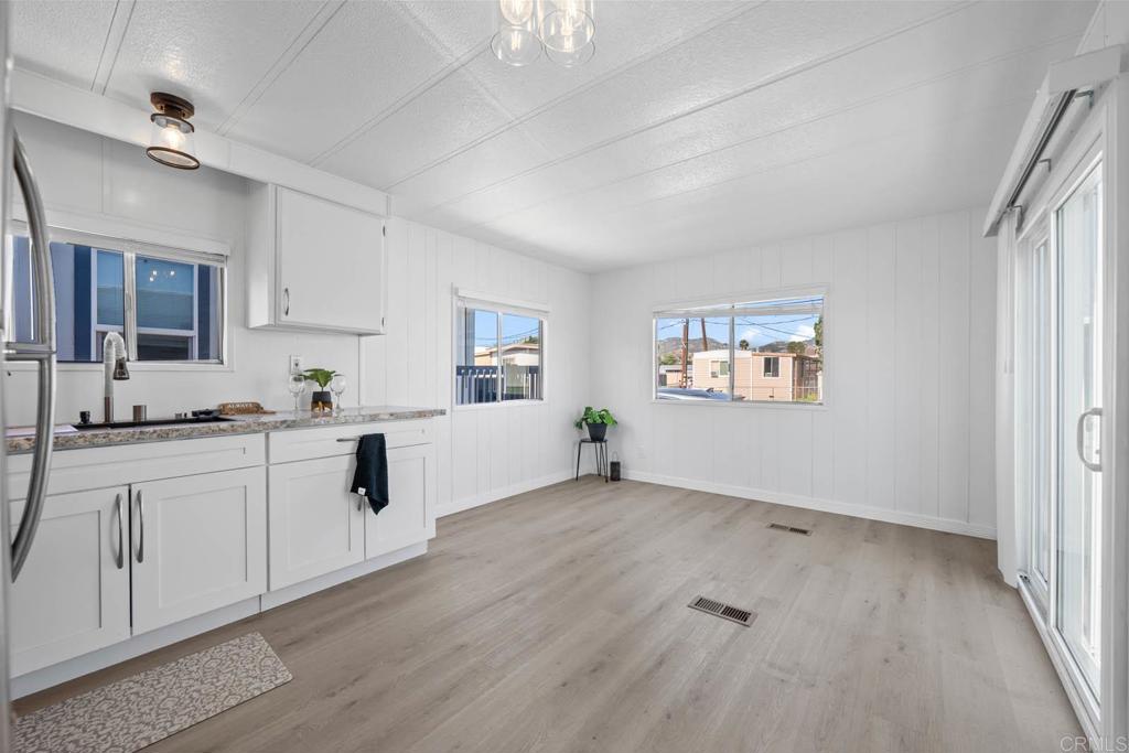 1425 E Madison Avenue SPC 15