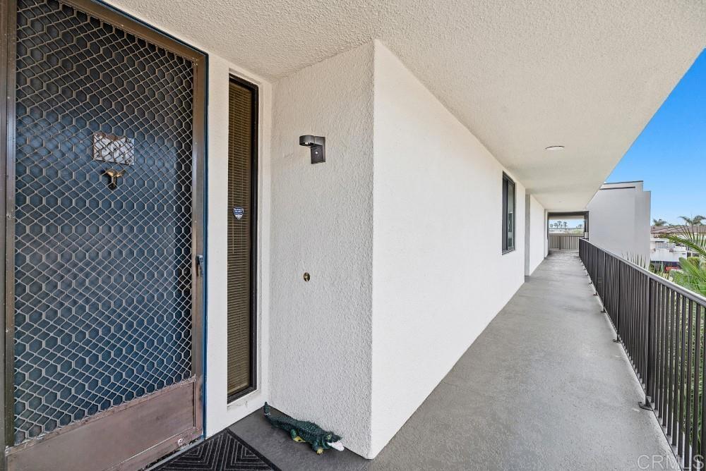 111 Tamarack 305