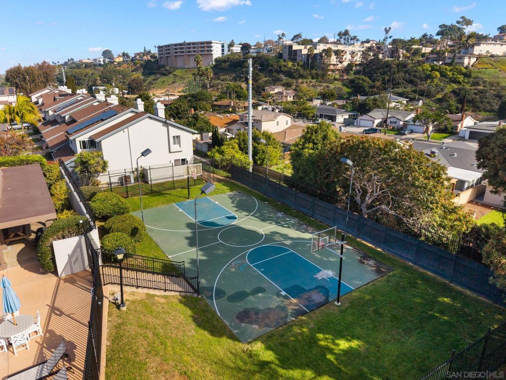 Ocean Beach - Residential