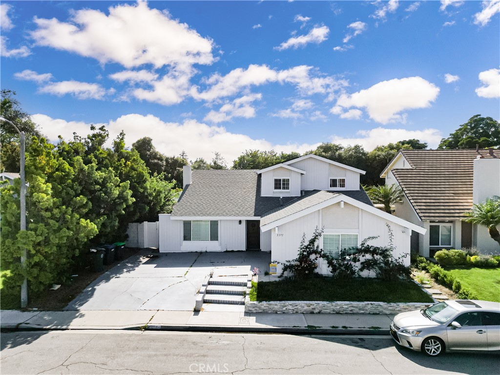 Welcome to 3375 Fuchsia St, Costa Mesa – a beautifully updated 4-bedroom, 3-bath home blending modern comfort with prime location. The open-concept layout features a chef's kitchen, spacious bedrooms, and a versatile bonus space perfect for guests or rental income.
Outside, enjoy a private patio, manicured yard, and direct access to Wakeham Park with its playgrounds and sports courts. Situated in a vibrant neighborhood near shops, dining, and freeways, this home offers both convenience and lifestyle.
Ideal for families or investors – don't miss this opportunity to own in one of Costa Mesa's most desirable areas!