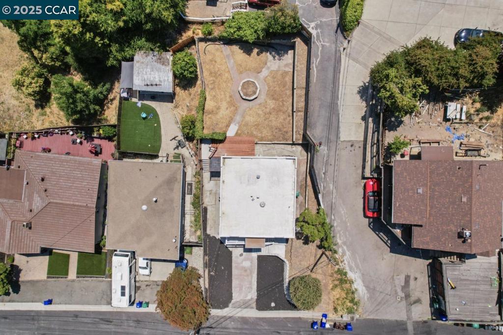 EL SOBRANTE - Residential