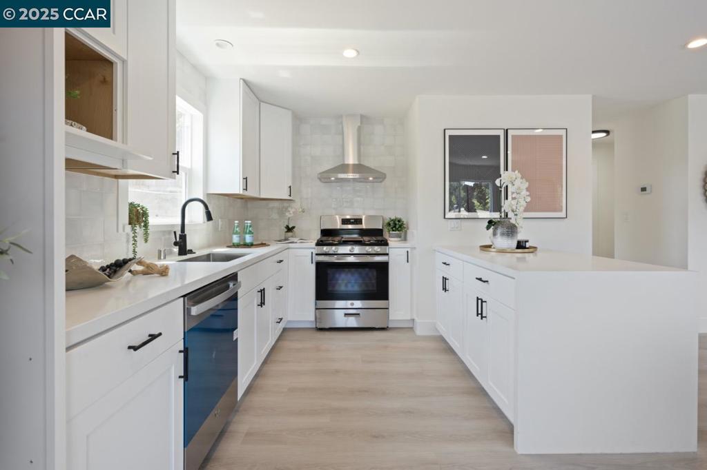 EL SOBRANTE - Residential