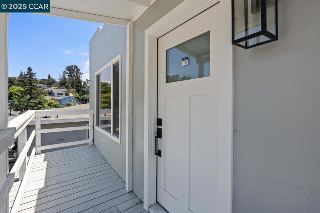 EL SOBRANTE - Residential