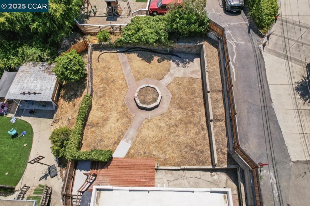 EL SOBRANTE - Residential