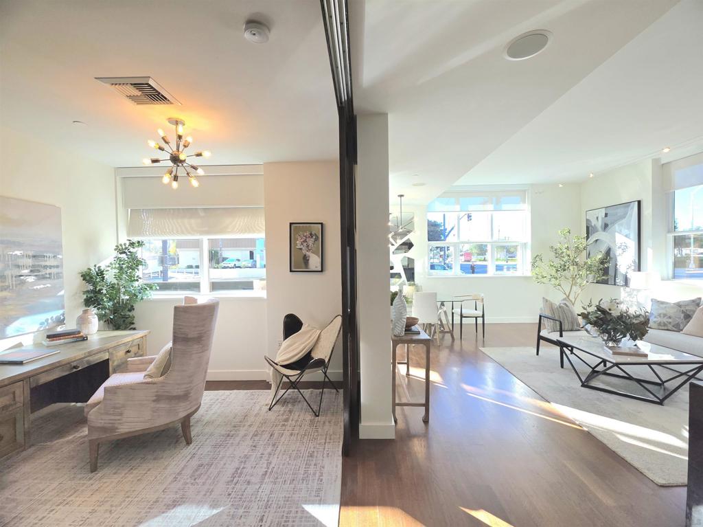 1325 Pacific Hwy 107