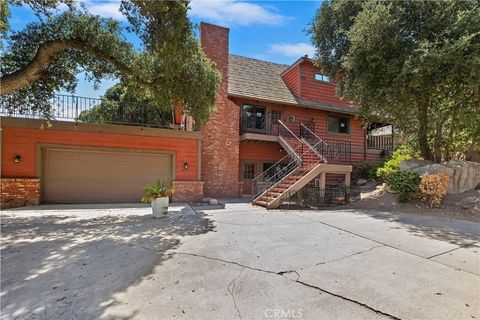 15210 Lakeview Avenue Lake Elsinore CA 92530