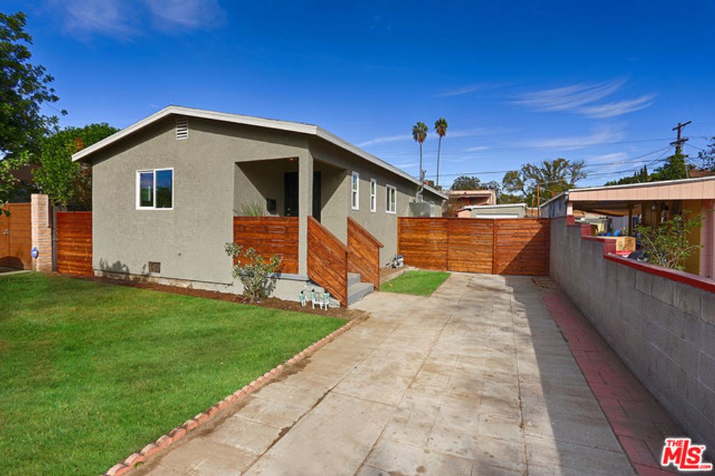 listing image 130722690664932055856