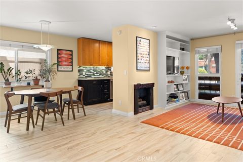 Photo of 1021 N Crescent Heights Boulevard #101, Los Angeles, CA 90046 (MLS # SB25215852) Photo of 1021 N Crescent Heights Boulevard #101, Los Angeles, CA 90046 (MLS # SB25215852)