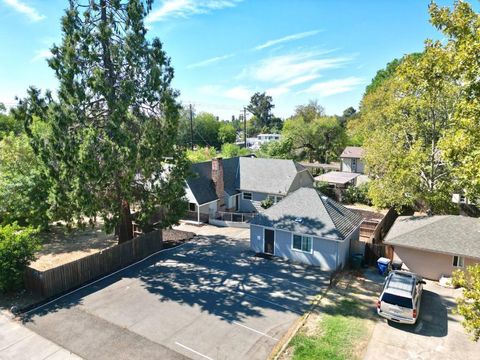 Photo of 2905 Garfield Avenue, Carmichael, CA 95608 (MLS # ML82050100)