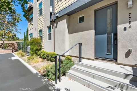MLS: IV26069618