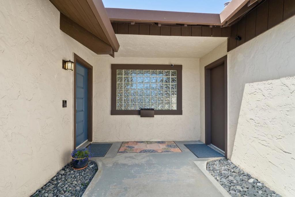 6053 Thurber Lane