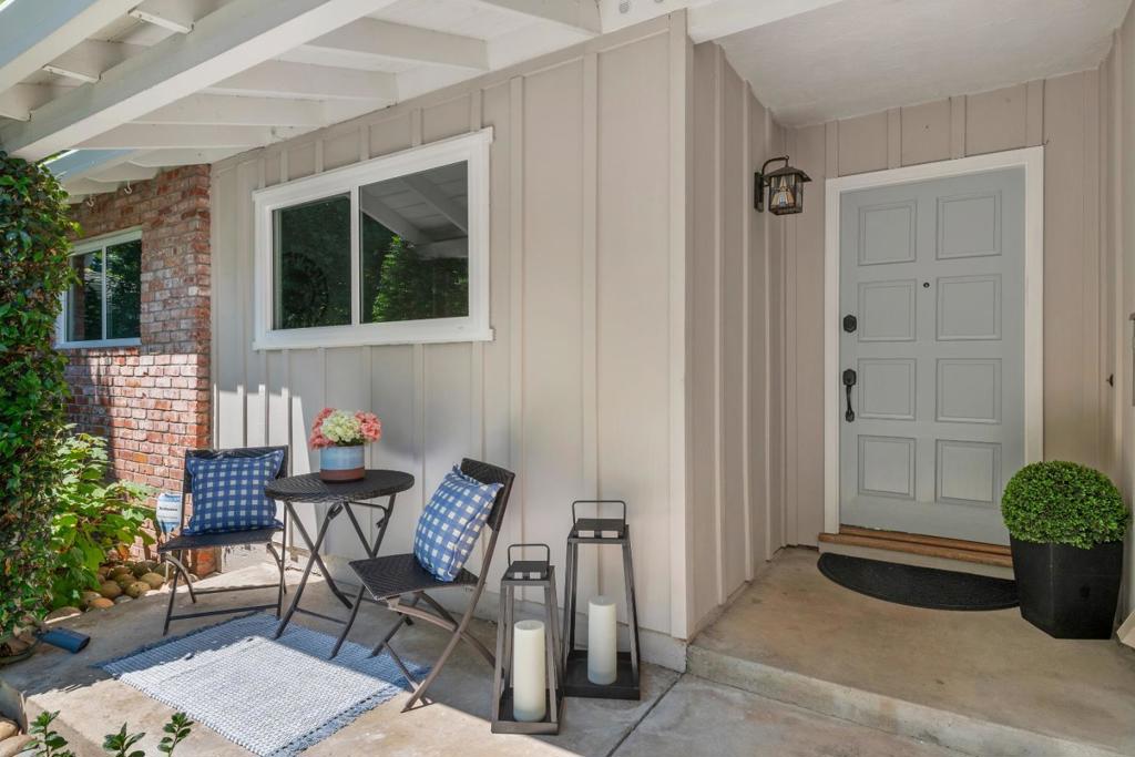 207 Thomas Drive