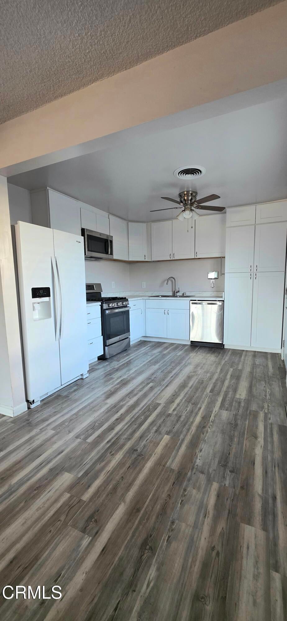 423 Helen Way