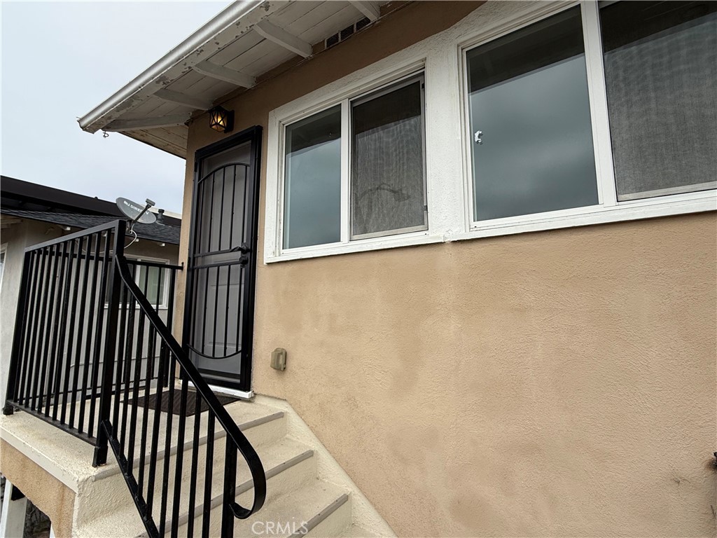 714 Loma Drive Upper