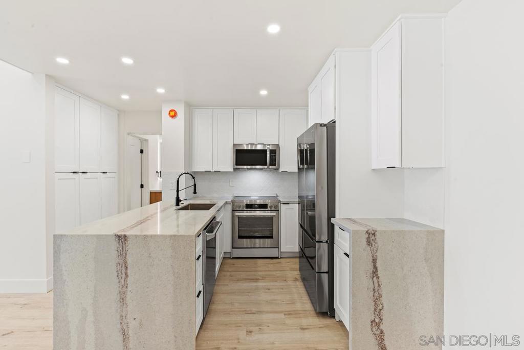 Pacific Beach - Residential Lease