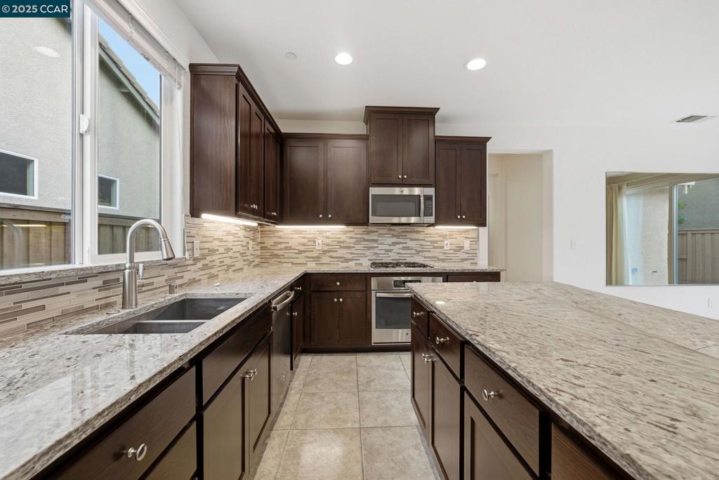 NATOMAS AREA - Residential