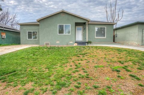 Photo of 309 S Myrtle St, Bakersfield, CA 93304 (MLS # SC26038674)