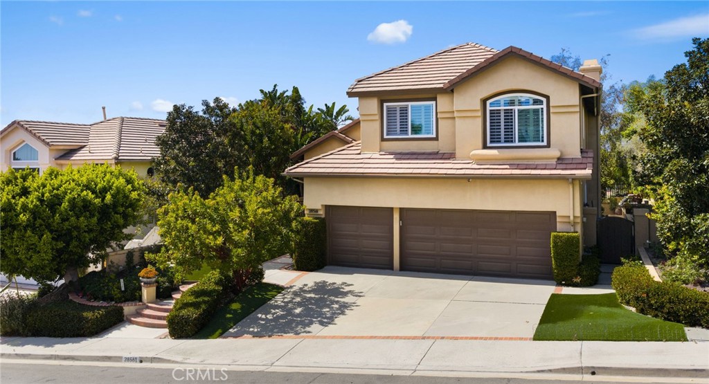 28561 Camelback