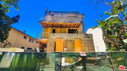 Photo of 943 N Stanley Avenue, West Hollywood, CA 90046 (MLS # 26634759)