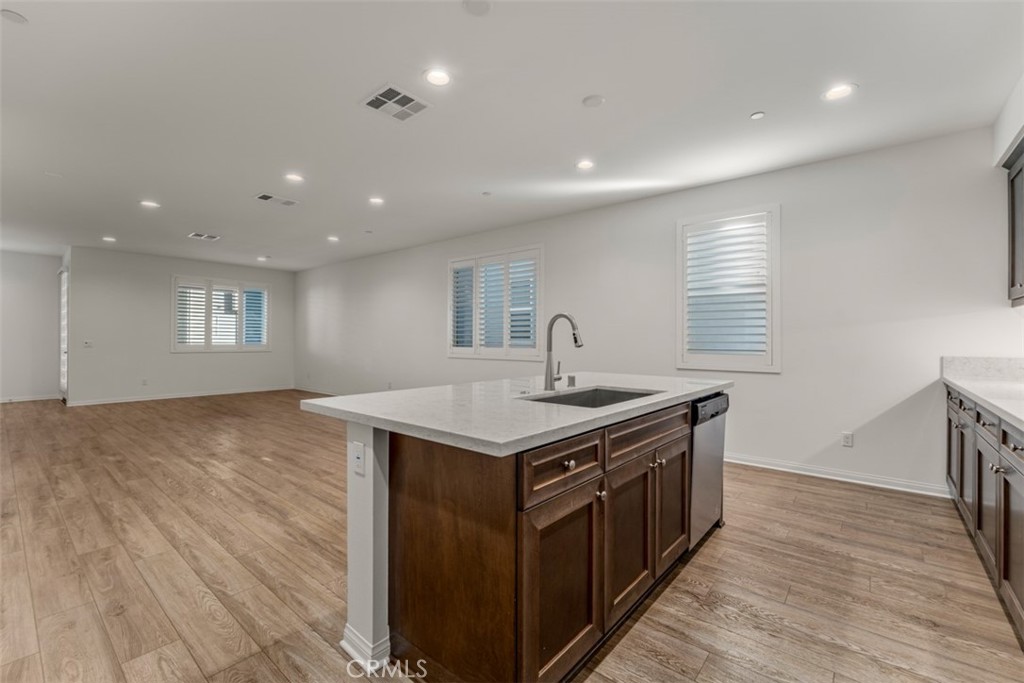 The Row Homes At Lacy Crossing - Residential