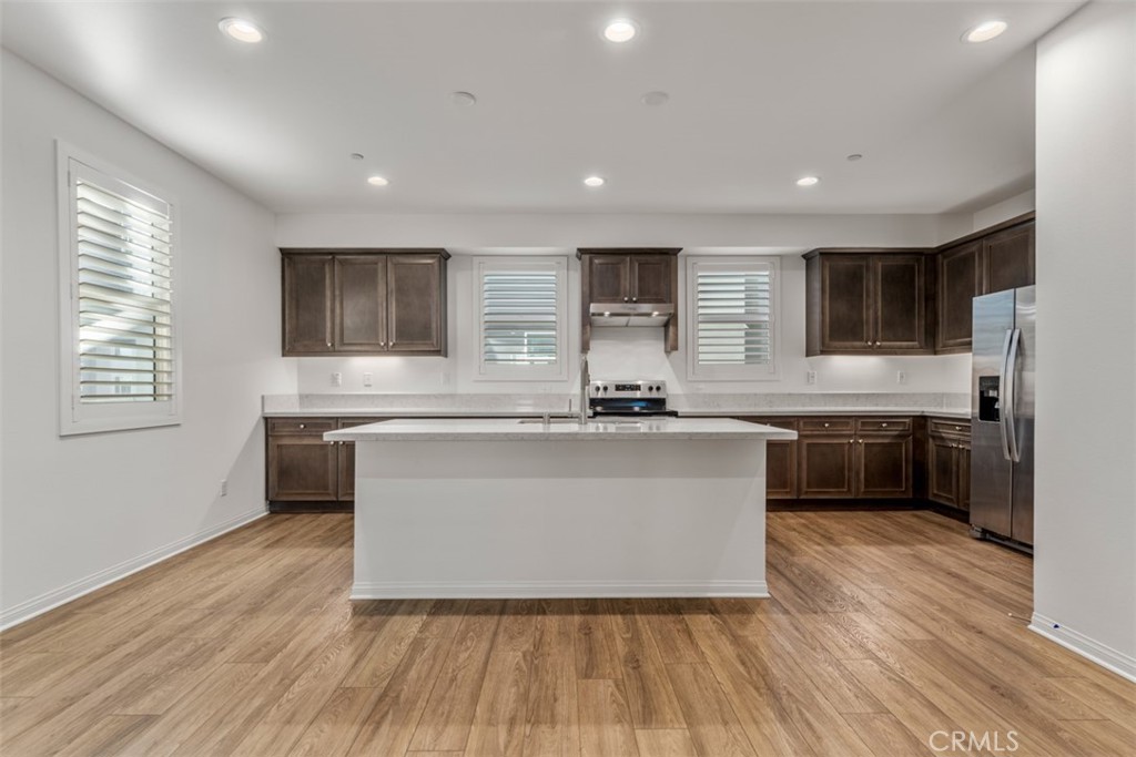 The Row Homes At Lacy Crossing - Residential