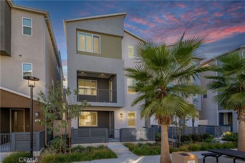 Photo of 921 E 3rd Street, Santa Ana, CA 92701 (MLS # OC25230037)