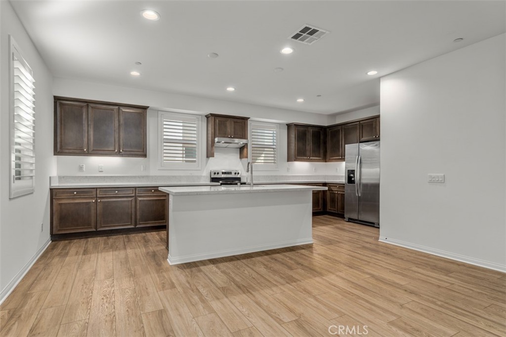 The Row Homes At Lacy Crossing - Residential