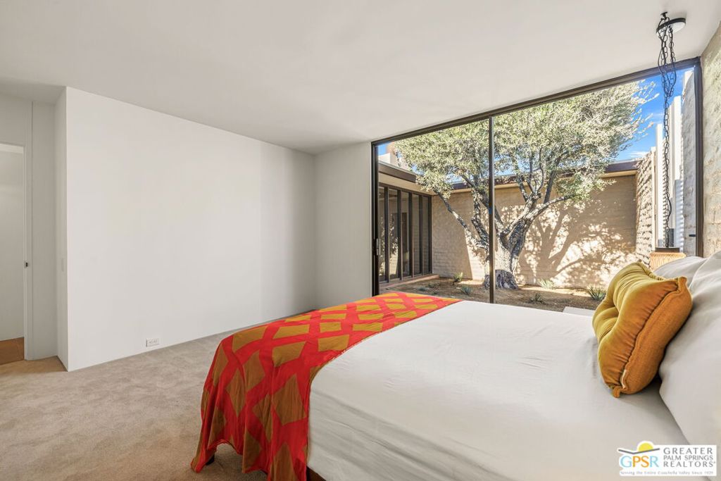 Movie Colony - Residential