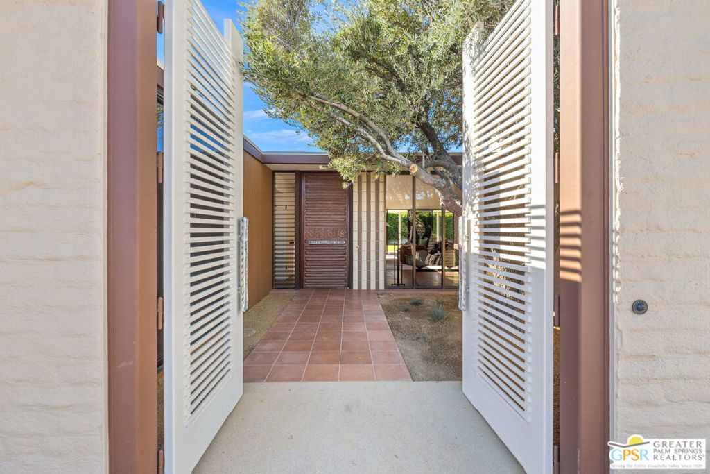 Movie Colony - Residential