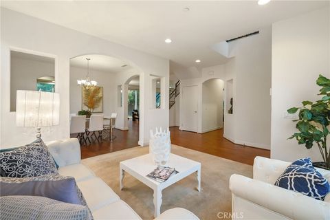 Photo of 18141 Topham Street, Tarzana, CA 91335 (MLS # SR25264054)