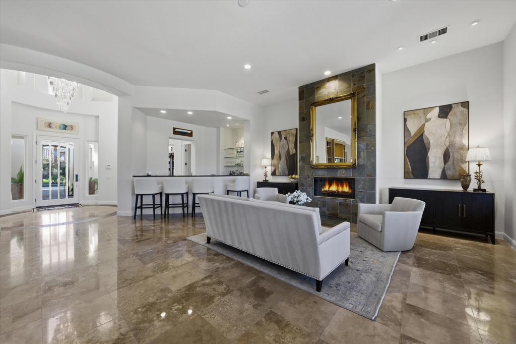 PGA Greg Norman - Residential
