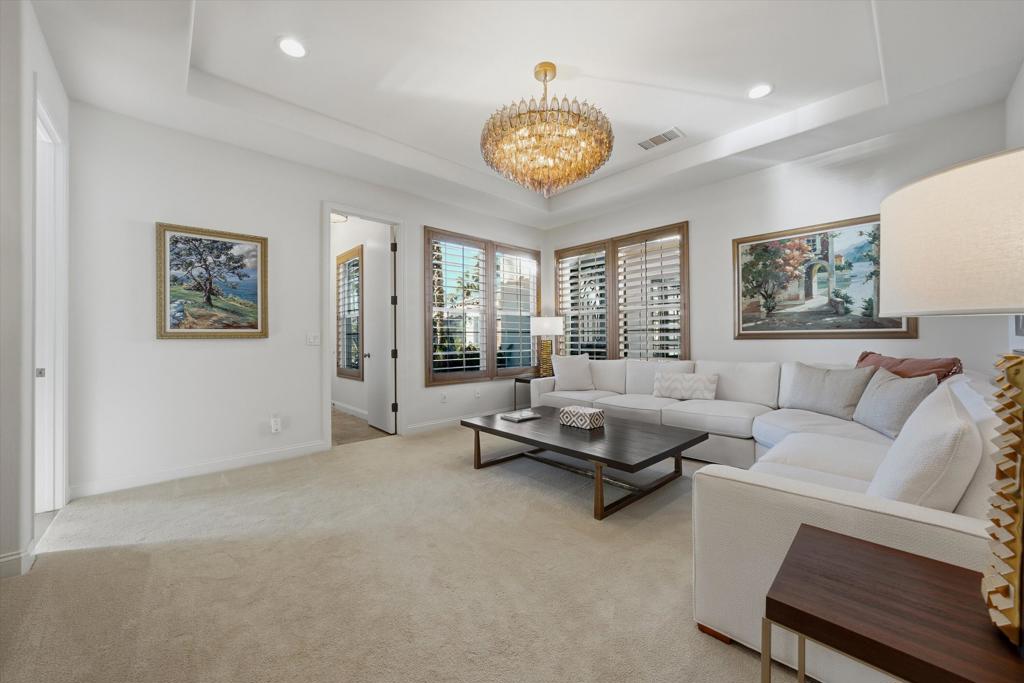 PGA Greg Norman - Residential
