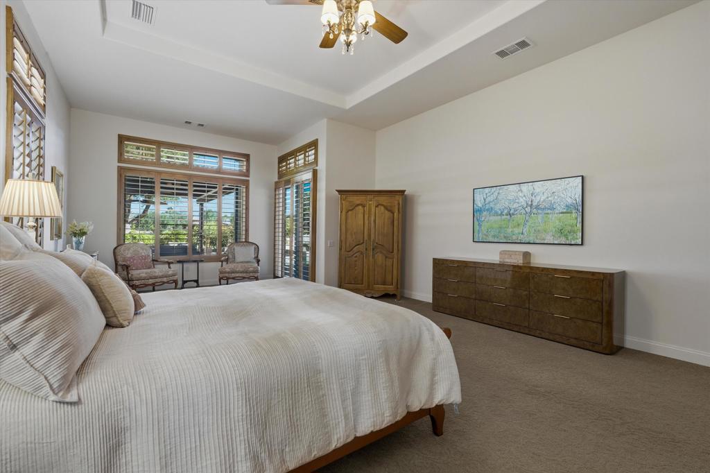 PGA Greg Norman - Residential