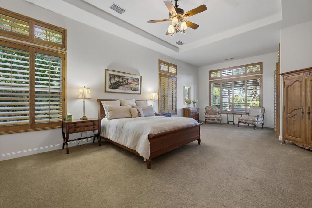 PGA Greg Norman - Residential