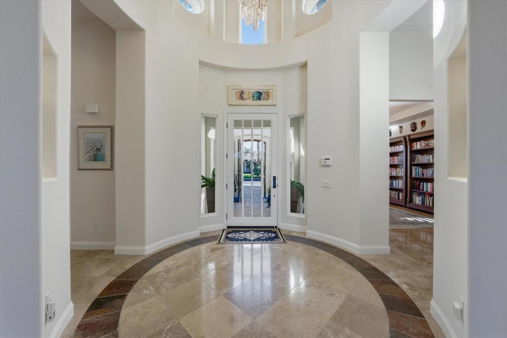 PGA Greg Norman - Residential
