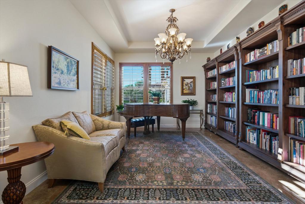 PGA Greg Norman - Residential