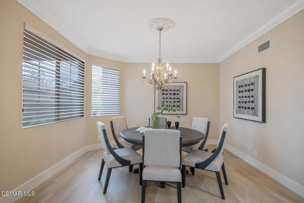 2594 Oak Valley Lane