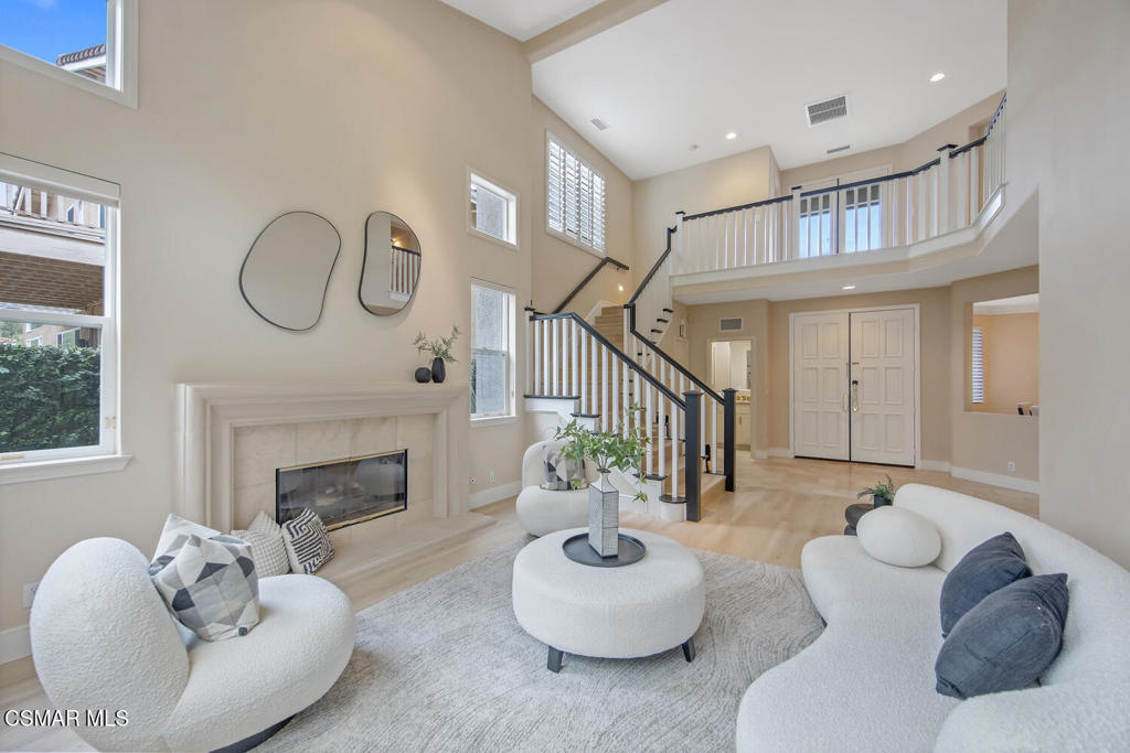 2594 Oak Valley Lane