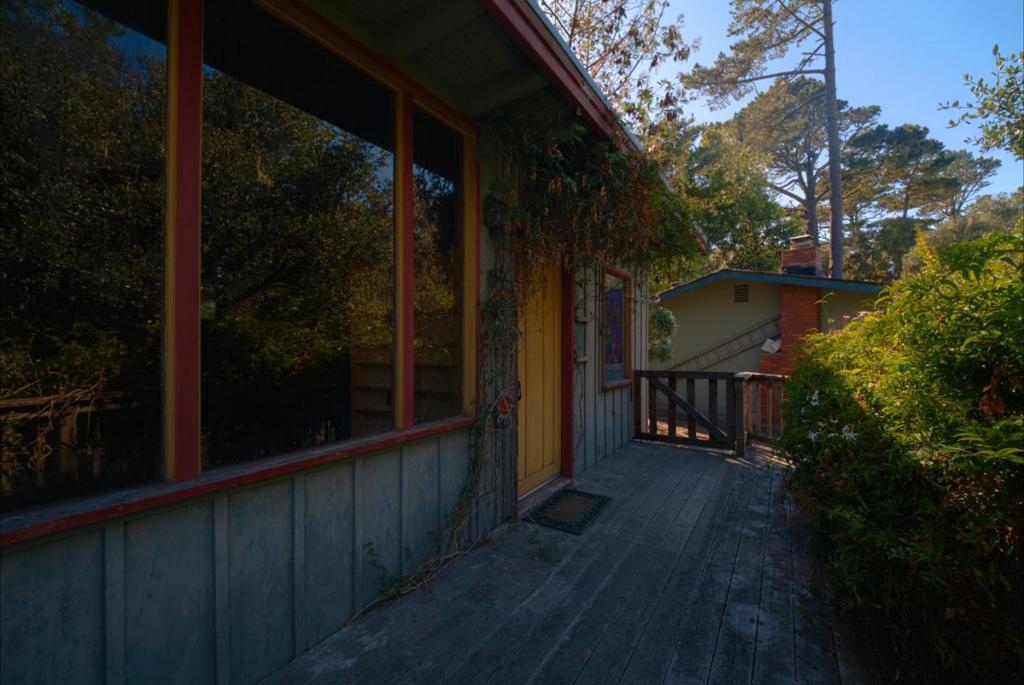 1019 Hillside Avenue