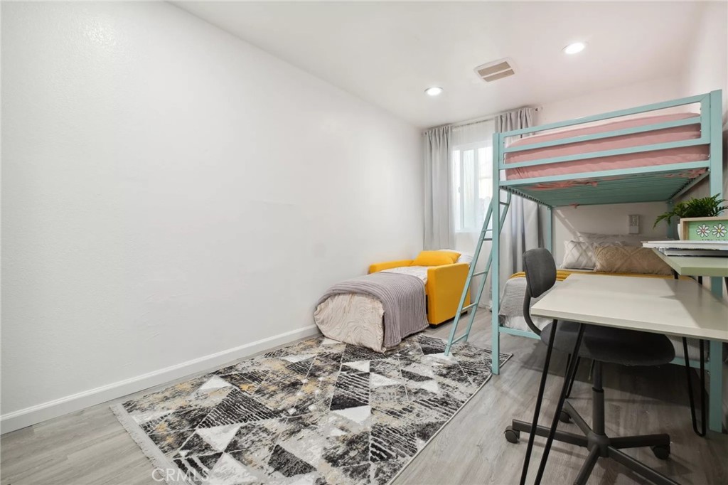 Flower Park - Residential Lease