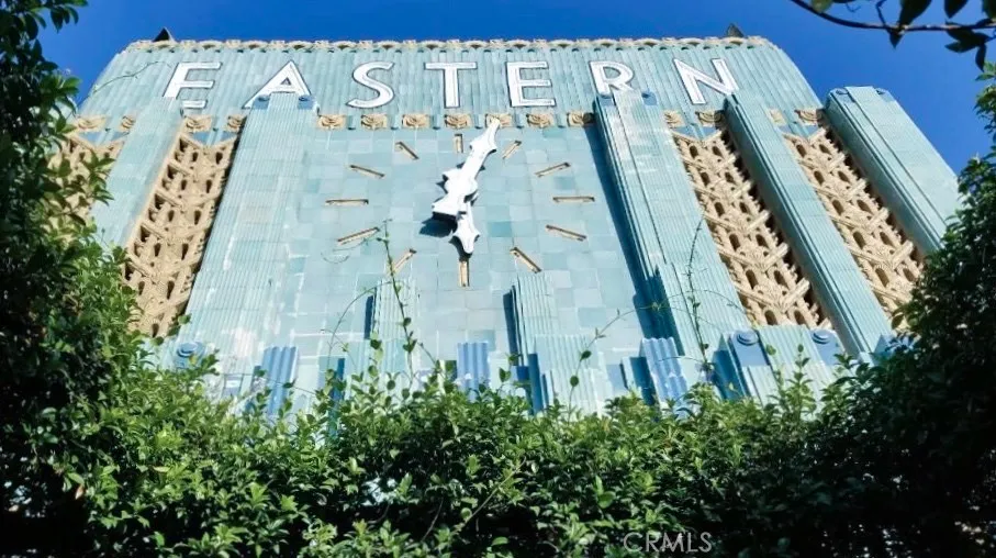 Los Angeles, California 90014, United States, 2 Bedrooms Bedrooms, ,3 BathroomsBathrooms,Residential,Active,201937