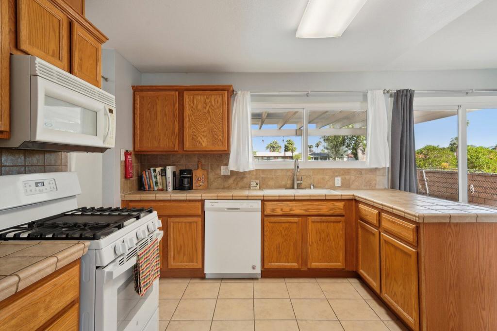 Palm Desert Country - Residential