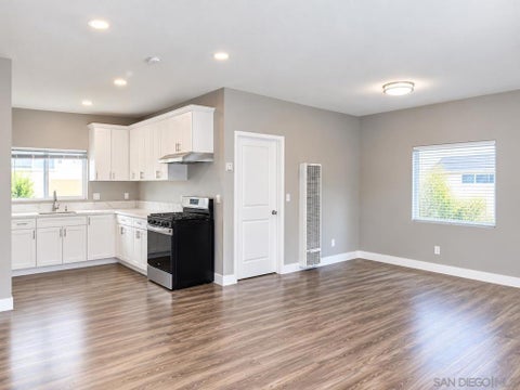 Photo of 3925 Thorn St, San Diego, CA 92105 (MLS # 260025740SD)