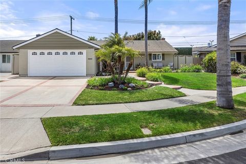 Photo of 6242 Vatcher Dr, Huntington Beach, CA 92647 (MLS # PW26093993)