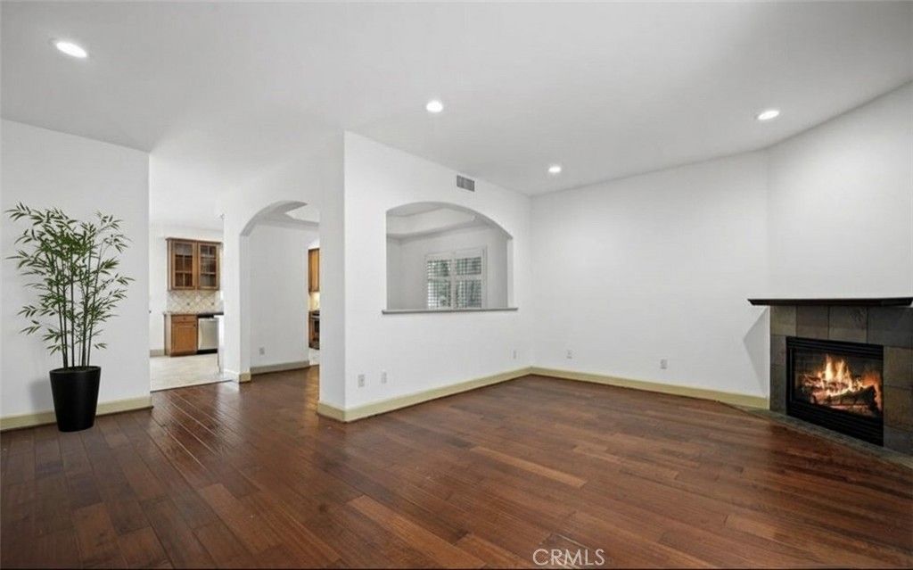 Photo of 14544 Margate Street #10, Sherman Oaks, CA 91411 (MLS # CV25231523)