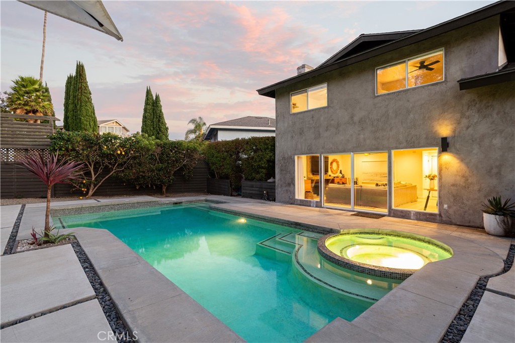 1944 Flamingo Drive