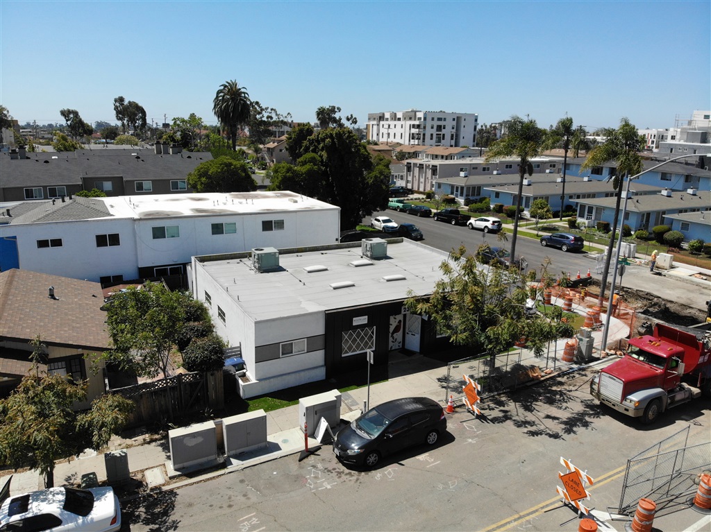 2305 Meade Ave