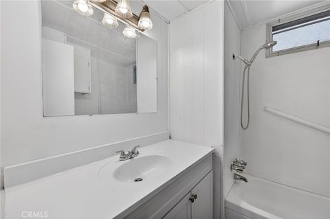 Tiny photo for 810 San Ramon Dr, Hemet, CA 92543 (MLS # SW26086284)