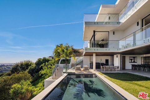 Photo of 2180 Stradella Road, Los Angeles, CA 90077 (MLS # 26641435)